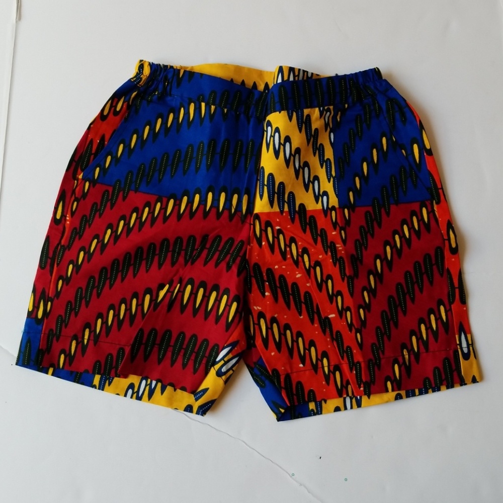 African prnt shorts. Sz XS